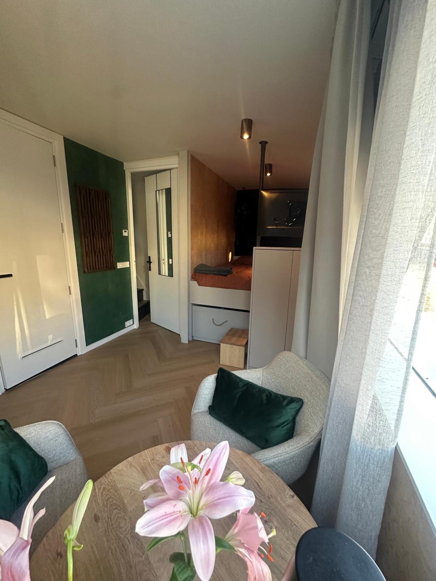 Houseboat Bnb The Floating Nest Amsterdam Exterior photo